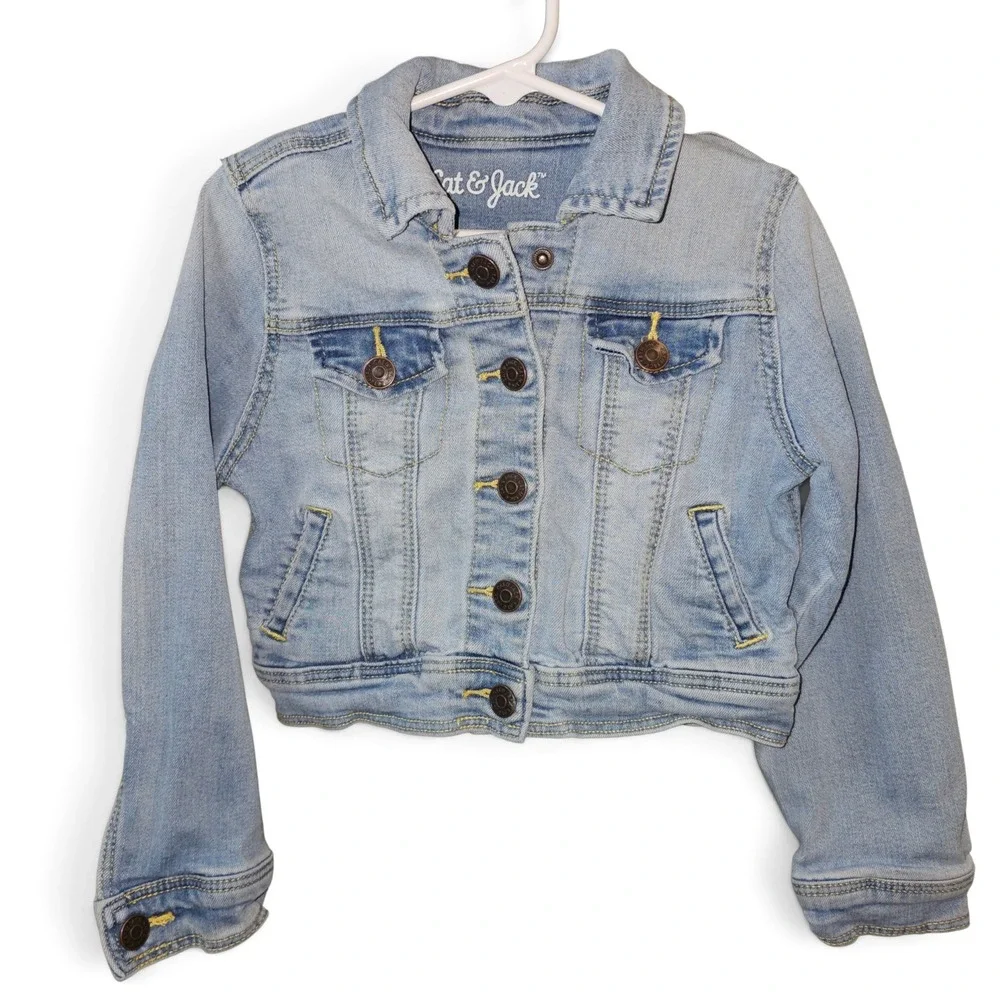 Cat & Jack Denim Jacket Girls XS 4/5 Light Blue Excellent Cropped Trucker Jean